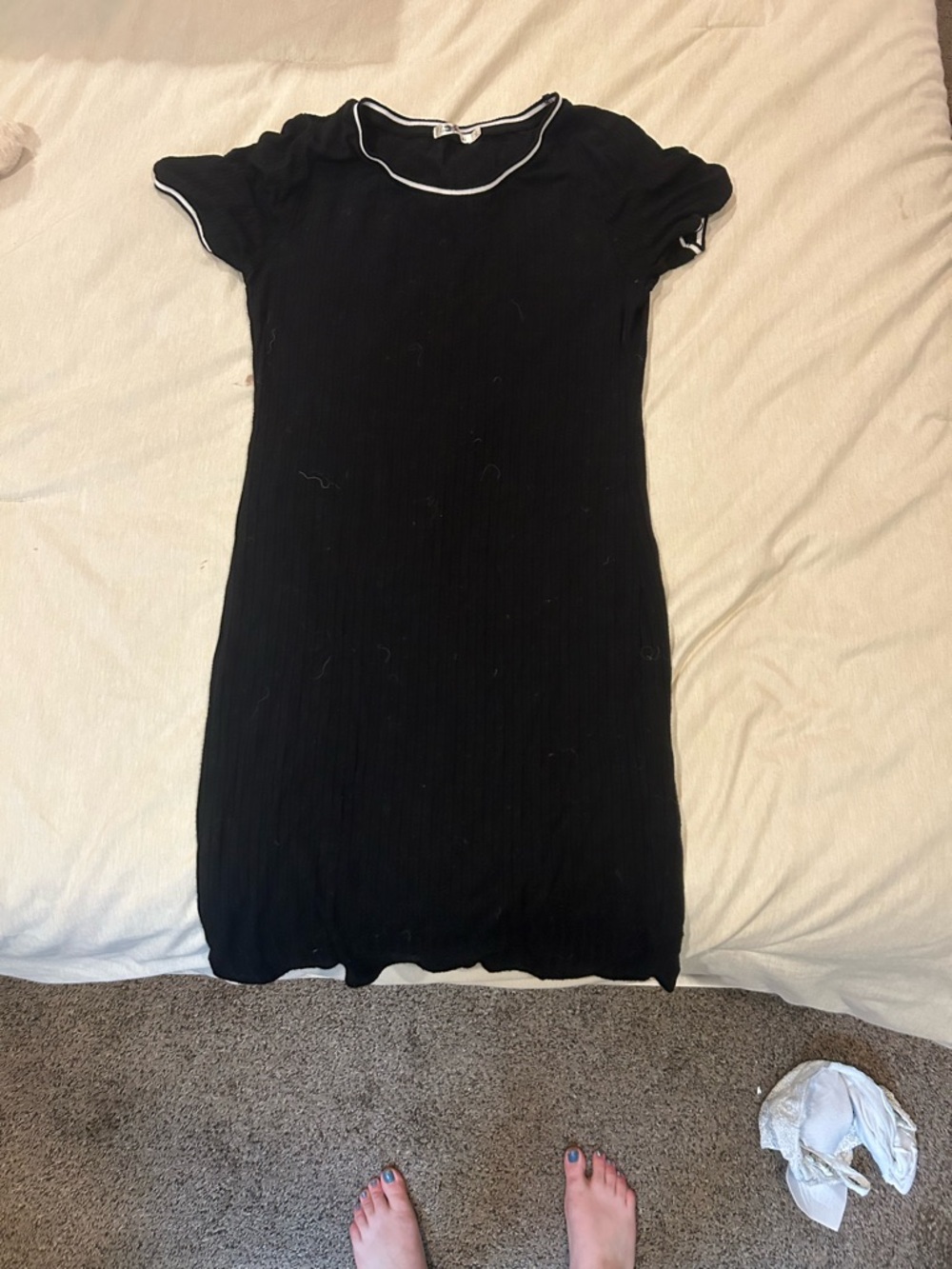 Heart Hips Black Knit Short-Sleeve Dress with White Trim